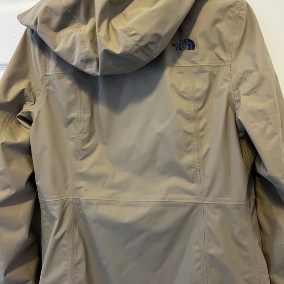 Northface Rain Jacket - Picture 3 of 10